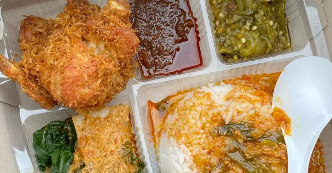 Paket Nasi Ayam & Rendang Spesial